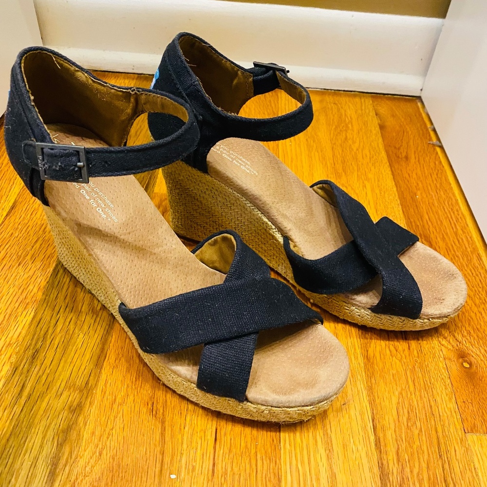 TOMS espadrille wedge , Size 9